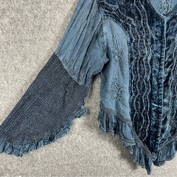 L’Pogee Whimsigoth Boho Velvet Ruffle Lace Button-Up Blouse Blue Embroidered OS - Picture 5 of 13